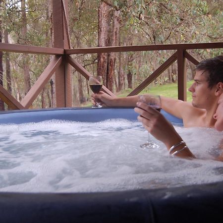 Beyonderup Falls Adult Retreat Nannup Bagian luar foto